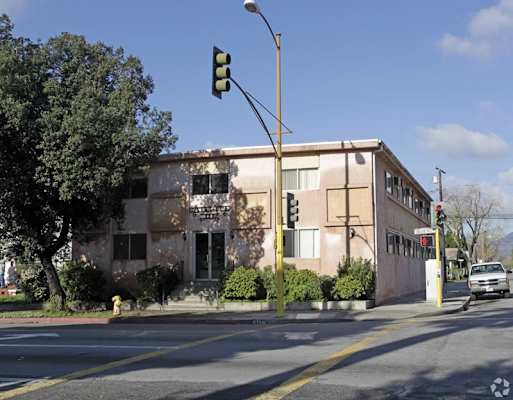 Vera Apts property